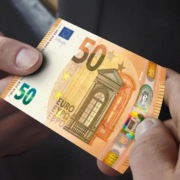 gagner 50 euros par jour